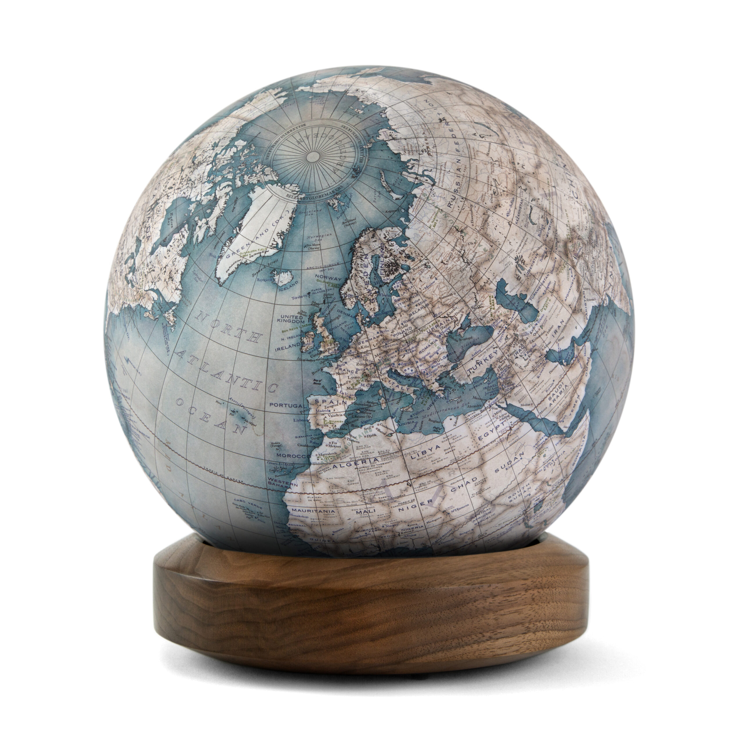 217_Studio_SeaGreen_Albion_Walnut_JR_0048_Europe